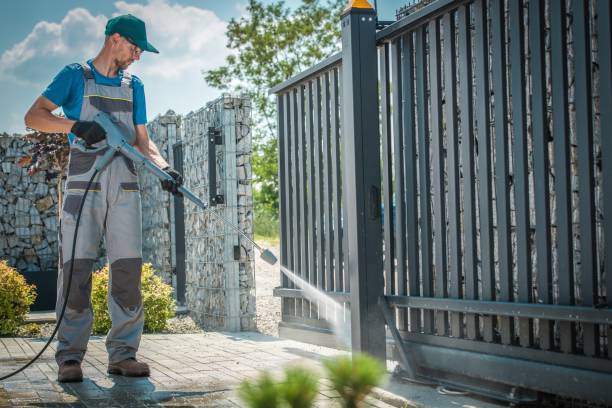 Best Animal Enclosure Cleaning  in East Rancho Dominguez, CA